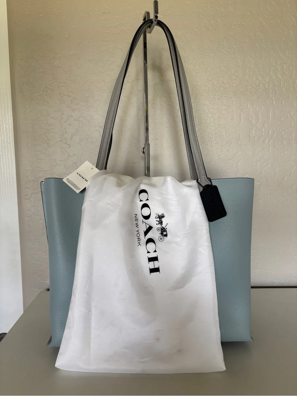 Coach Willow Aqua Blue Signature Leather Tote Bag! New 🌸